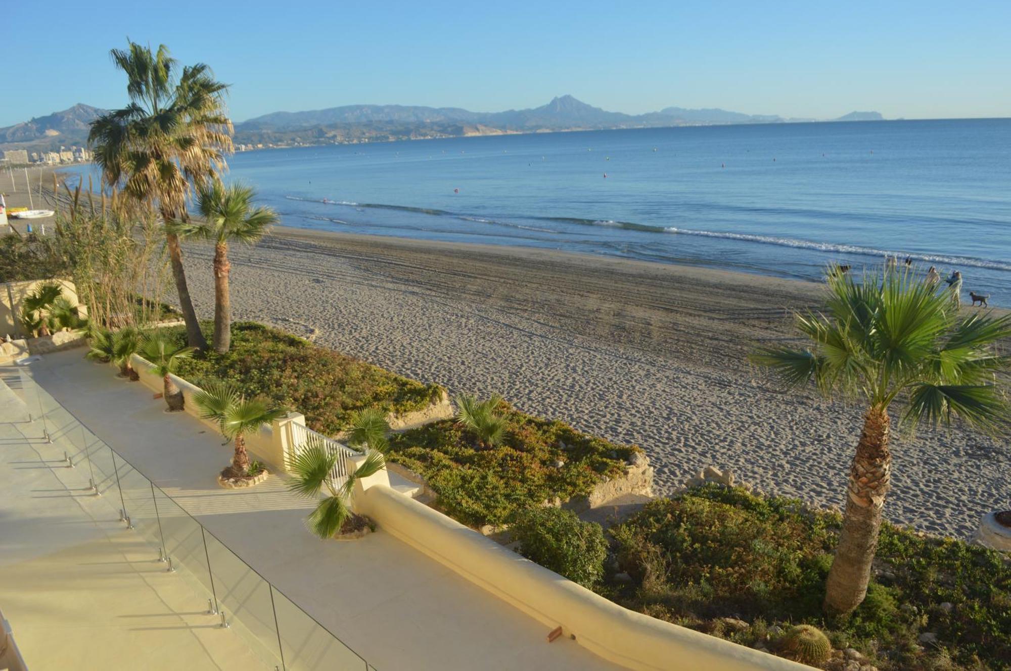 Excepcional Apartamento Loft A Pie De Playa En Chalet Roquetes Аликанте Екстериор снимка