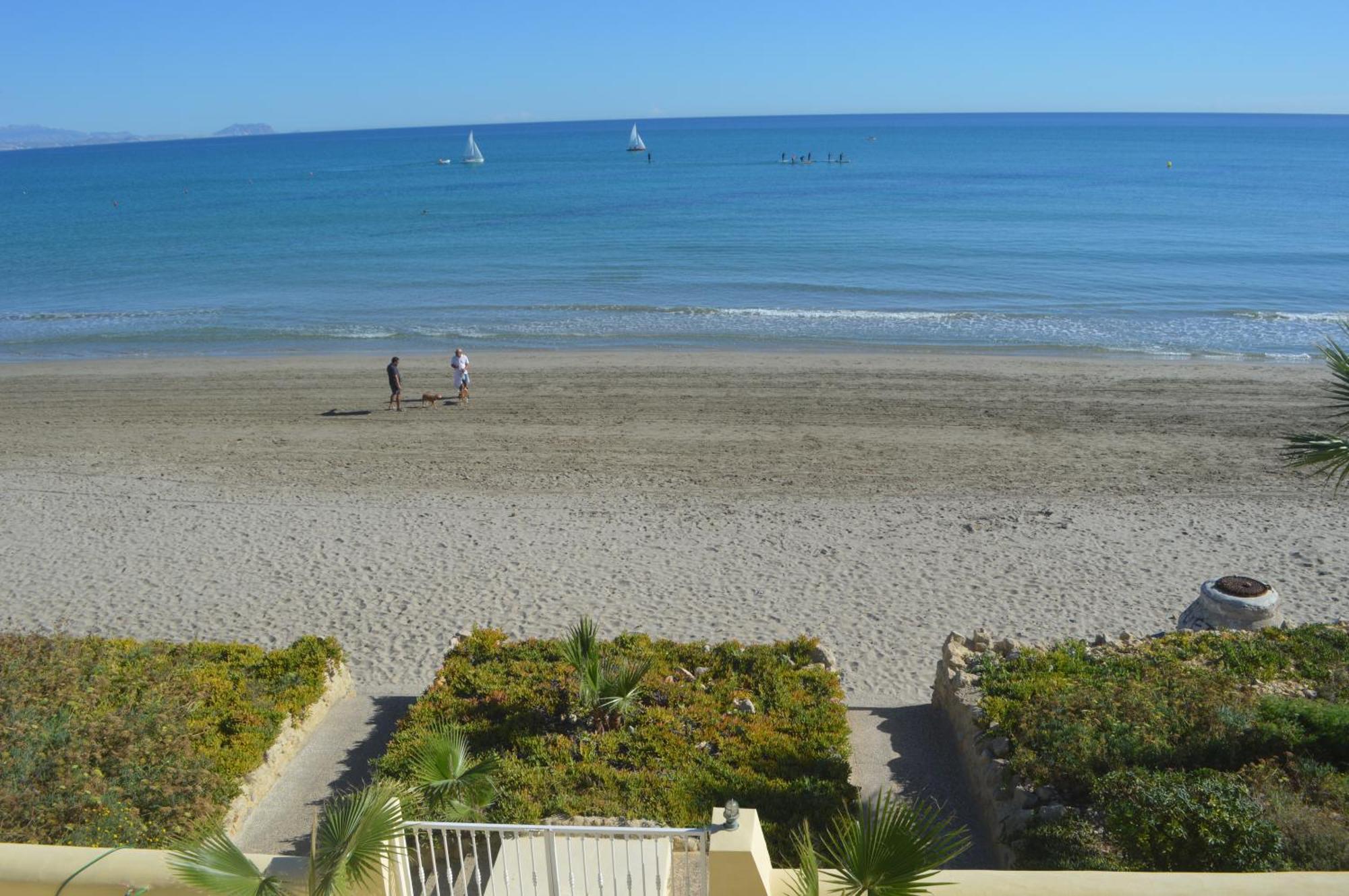 Excepcional Apartamento Loft A Pie De Playa En Chalet Roquetes Аликанте Екстериор снимка